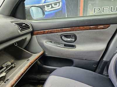 Peugeot 406 çıkma kapı döşemesi