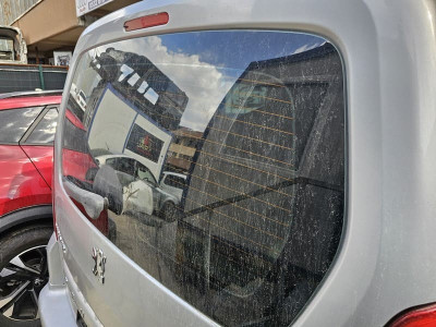 Peugeot Partner Tepee Çıkma arka cam